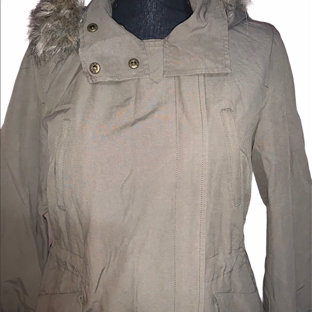 Loft Jacket  - Picture 3 of 8